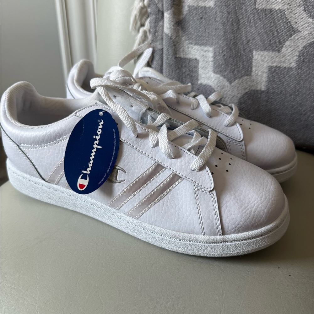 Champion White Sneakers Sleek Design